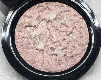 Le Papillon Magique Pressed Highlighter Face & Eye Highlight Powder Blush