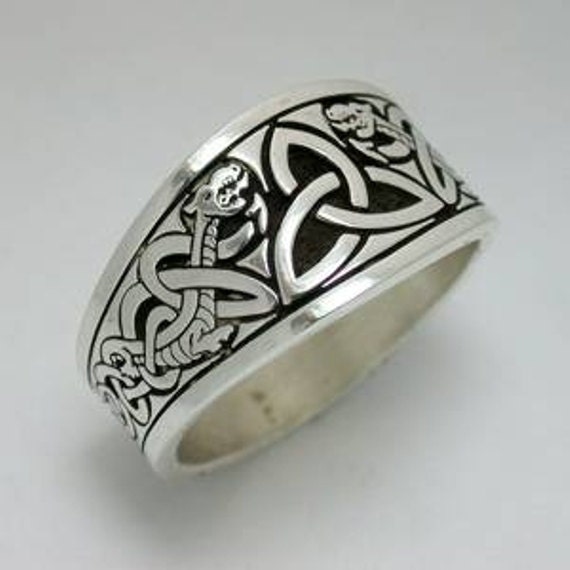 Celtic Triangle Knot with Dragon Style 1 Tapered Signet Ring