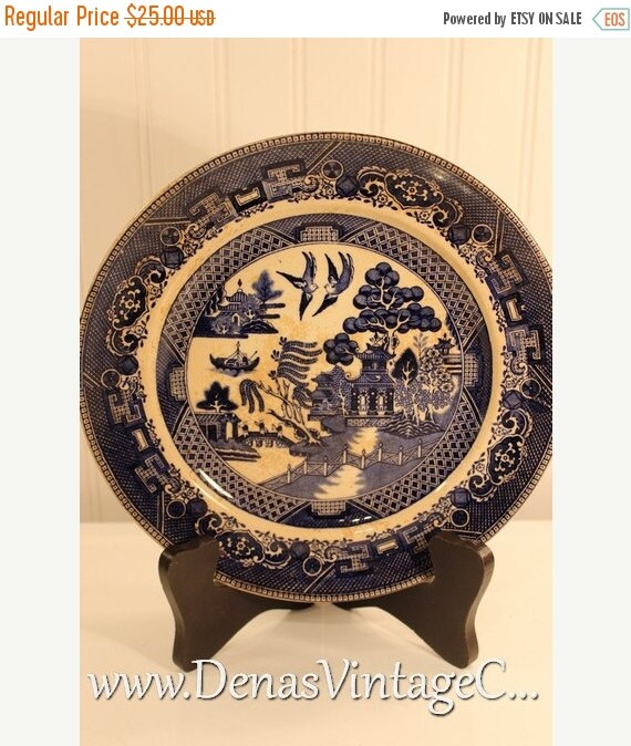 Vintage 1916 Buffalo Pottery Dinner Plate by DenasCollectibles