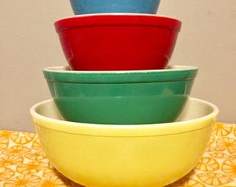Beautiful Condition 1950's Pyrex Primary Colored Mixing Bowls, Four Bowls, Yellow, Green, Red and Blue, Made In The USA, NJ Estate.
