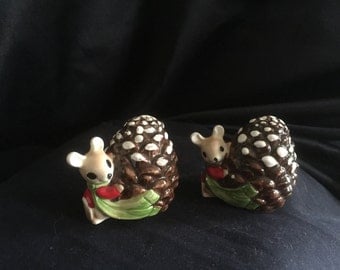 Christmas Mice Pinecone Salt and Pepper Shakers