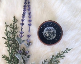 Mini Full-Moon Wooden Offering Bowl