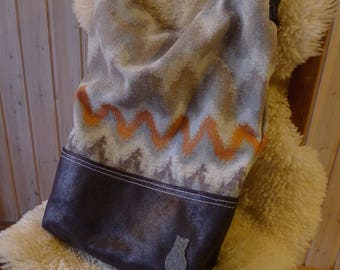 Shoulder / carry bag combination