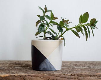 Black White Planter, Planter, Succulent Planter, Ceramic Planter, Minimalist, Pottery Planter, Small Planter, Cactus Planter,Modern Planter