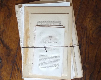 Antique Paper Ephemera Bundle, 50 French Book Pages, Scrapbooking Paper, DIY Crafts, Confetti Supply, Vintage Paper Pack, Wedding Table