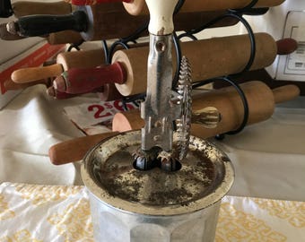 Vintage Sunlite Aluminum Beater with Aluminum Canister