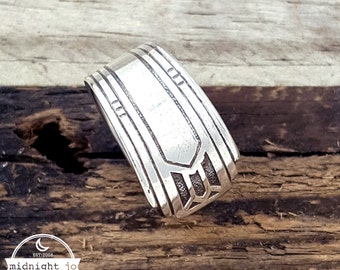 Friendship Medality Spoon Ring - Art Deco Spoon Ring - Silver Spoon Ring - Vintage Spoon Ring - Boho Ring - Art Deco Ring - Silverware Ring
