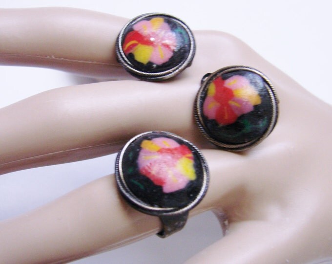 Unique Vintage Floral Hand Painted Japanned Ring & Earrings / Demi Parure / Black Red Yellow Pink / Jewelry / Jewellery