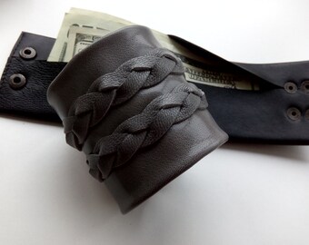 Lisa Devlin Designs Pelican Leather Cuff
