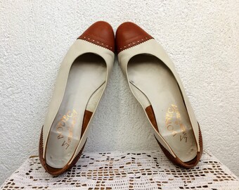 La Bottega Vintage 80s Off White and Brown Spectator Shoes, Wingtip Shoes, Leather Loafers, Oxford Shoes, Two Tone Flats, EU 38, US 7 1/2