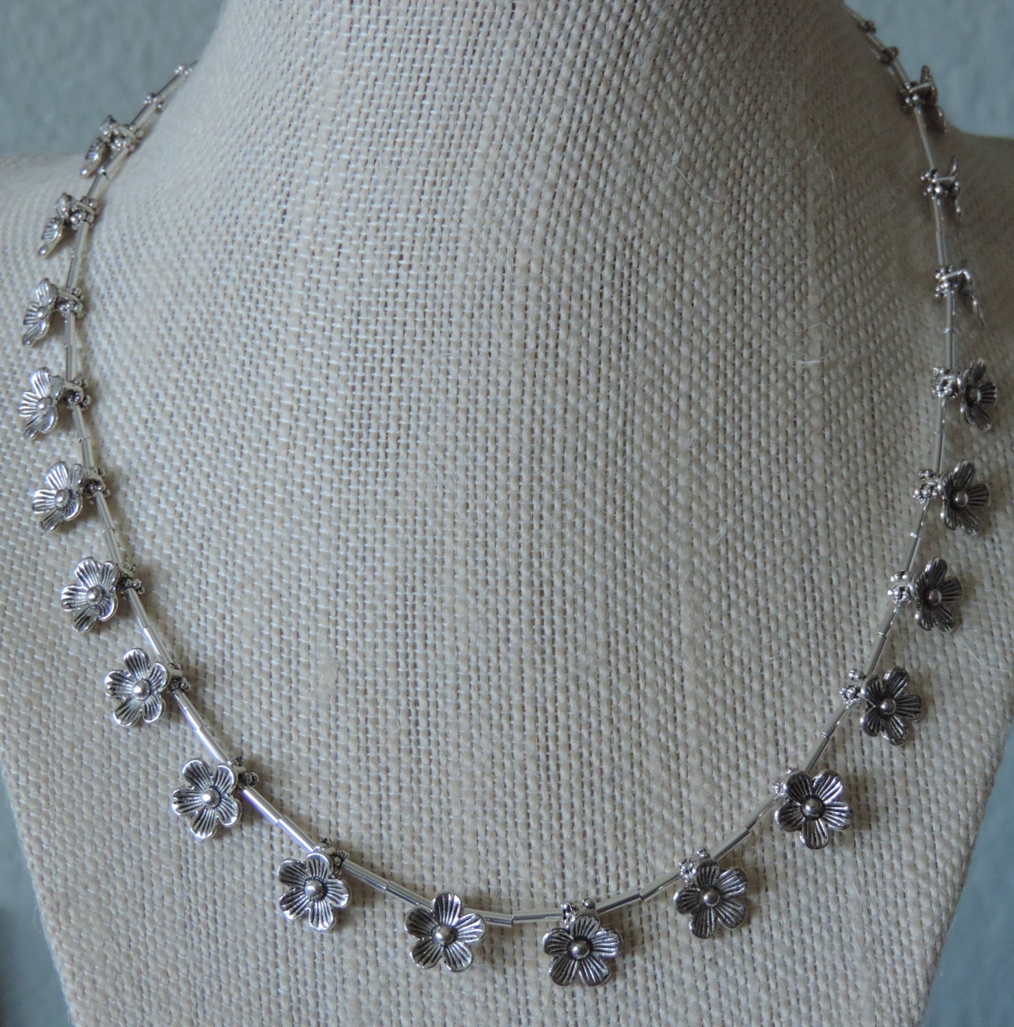 Daisy Chain Necklace Silver Daisy Chain Necklace
