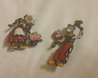 Vintage,Enameled,Dutch Pins,Dutch Couple,Vintage Rhinestone faces,C clasp,Dutch Couple Brooch,Great vintage Condition,circa 1910-40's