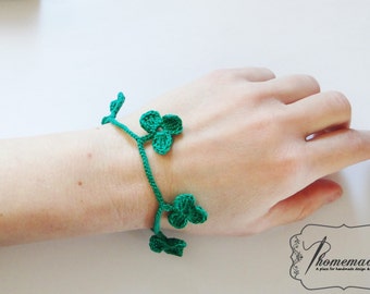 St. Patrick's day green clover jewelry, Crochet bracelet, Gift for her, St. Patrick's day present, Green bracelet, Boho jewelry charm