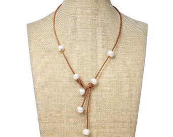 Leather pearl necklace,pearl leather necklace,freshwater pearl necklace,white pearl ncklace,real pearl necklace,leather Necklace