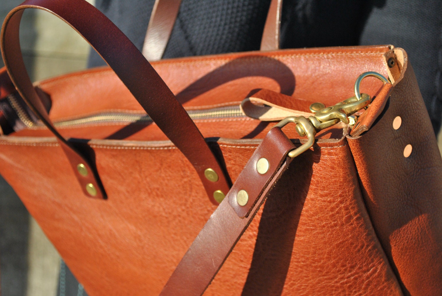Leather tote bag with zipper Italian leather tote crossbody
