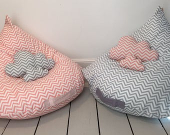 Pyramid bean bag