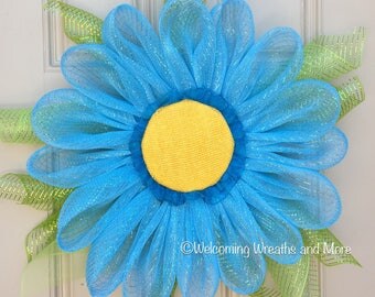 Daisy Wreath, Blue Flower Wreath, Spring Mesh Wreath, Daisy Wreath, Flower Wreath, Daisy Door Wreath, Summer Wreath, Mesh Flower Wreath