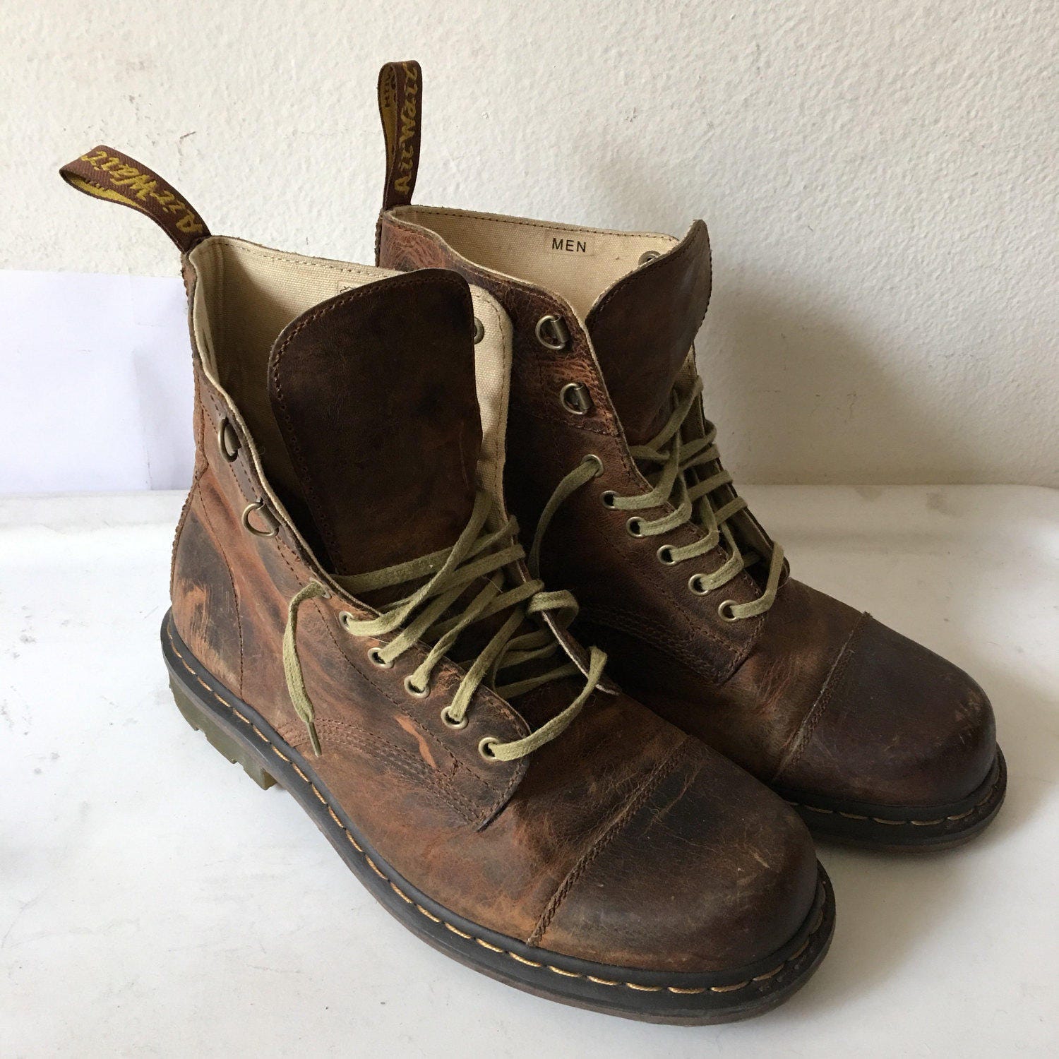 brown combat boots men