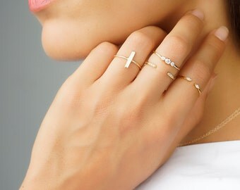 Three cz stones gold ring - Gold ring - Dainty ring - Stacking ring - Minimalist ring - Dainty jewelry - Minimalist jewelry - Tiny cz ring