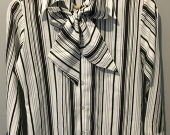 Vintage 1970s Shirt-Tales by Style Rite Black and White Striped Bow Blouse - Size 7/8