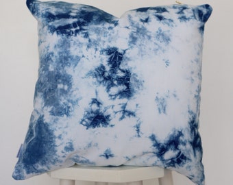 shibori pillow // Indigo cushion // tie dye throw pillow