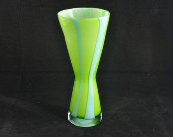 Flamed vase glass