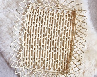 S A L E Vintage Woven Straw Handled Tray // Bohemian Style Decor