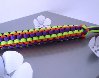 Paracord with secret compartment Keyring