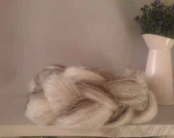 British Wool Roving - Black White Jacobs wool 50g - wool batt - hand prepared un dyed Natural wool - no chemicals - locally sourced fleece