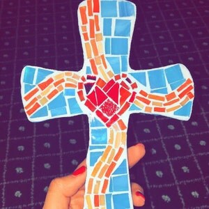 Buyer photo Laura Gonzalez, who reviewed this item with the Etsy app for iPhone.