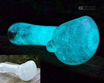 Glass Pipes, Glass Smoking Pipe, Glow in the Dark, Smoking Bowl, Girly Pipes, Cute Pipes, Tobacco Pipes, Pipes for Smoking, Unique Pipes