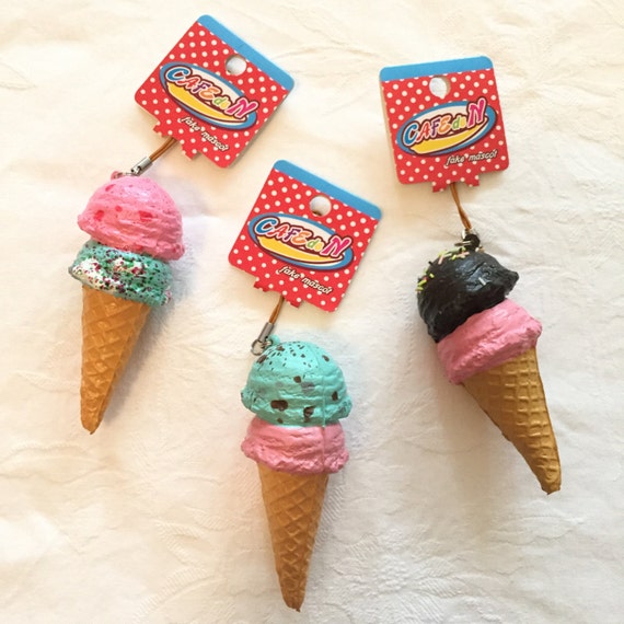 RARE Cafe De N Double Ice Cream Scoop Squishy