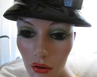 Vintage Ladies Black Patent/Vinyl HEAD-TOPPER HAT----No Label