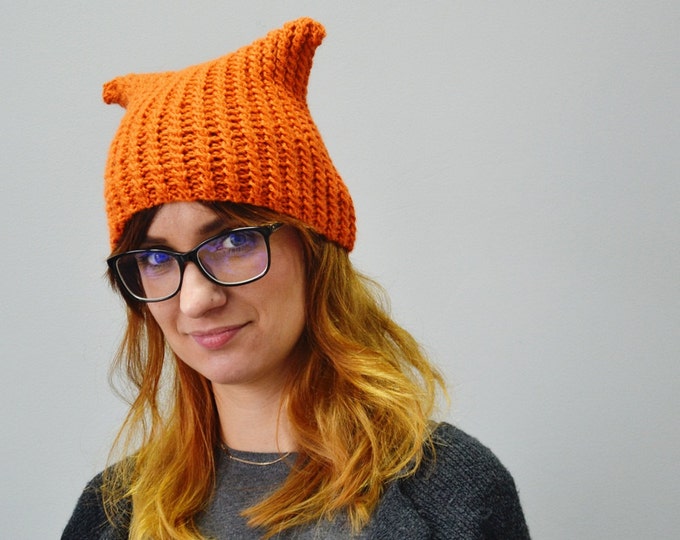 Orange-reddish Cat Hat Pussyhat Orange cat Unisex cat hat Cat hat Orange messy bun hat Custom pussyhat Trump pussyhat Mens cat hatines hat