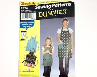Simplicity 2824, Apron Pattern for Child and Mom, Child and Adult Aprons, Uncut