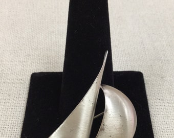 Vintage 925 Sterling Silver Sailboat Brooch/Pin