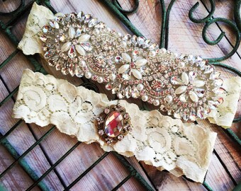 Wedding Garter, Pearl Garter, Pearl Garter Set, Crystal and pearl garter, Lace wedding garter, Ivory garter set, Ivory Garters, Garter Sets
