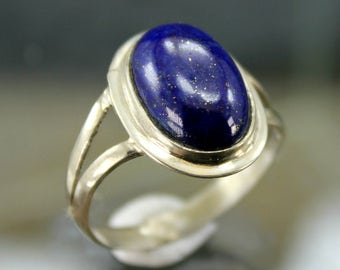 925 Sterling Silver Ring with Genuine Lapis Lauzli