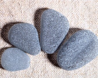 Sea Glass / 4 pieces / Italian Genuine Grey Beach Glass for Jewelry and Mosaic / Natural Sea Glass Supplies (sg-0004-11)