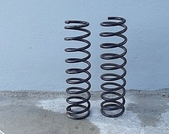 Industrial Spring / Black Coil Over Spring / Garden Decor / Diy Lamp Table Supply / Salvage Vintage Industrial style / Rustic Supply