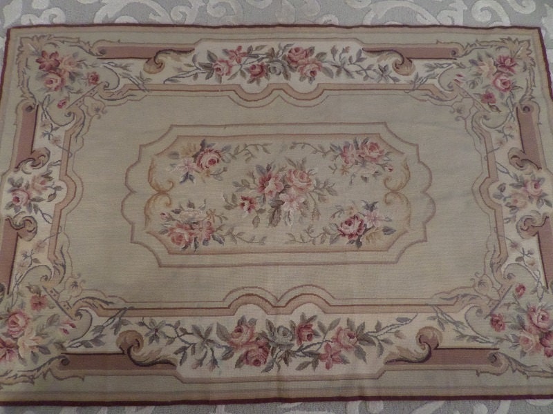 Stunning Vintage French Aubusson Roses Shabby Chic Rug Paris