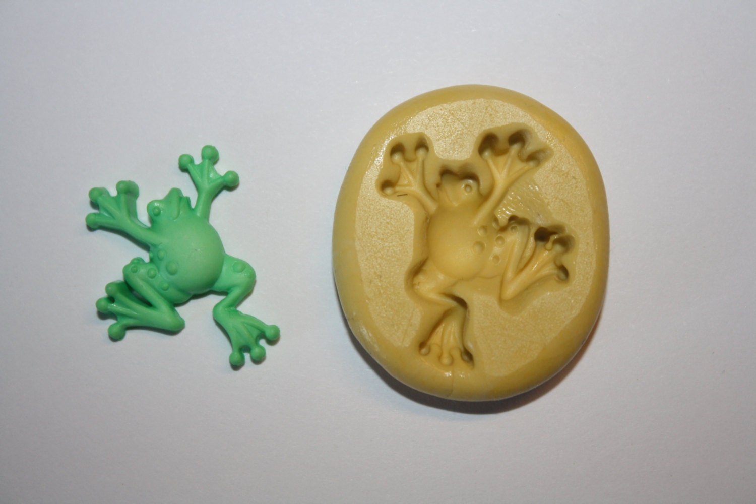 Frog Silicone Mold Candy Chocolate Fondant Resin Soap Mold