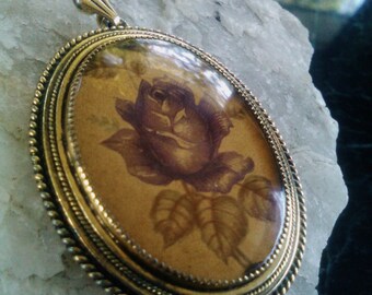 75% OFF 1950's Retro 18K GP Large Shimmering Floral Rose Pendant