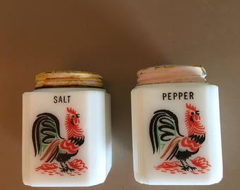 Milk glass salt and pepper shakers, vintage, rooster design
