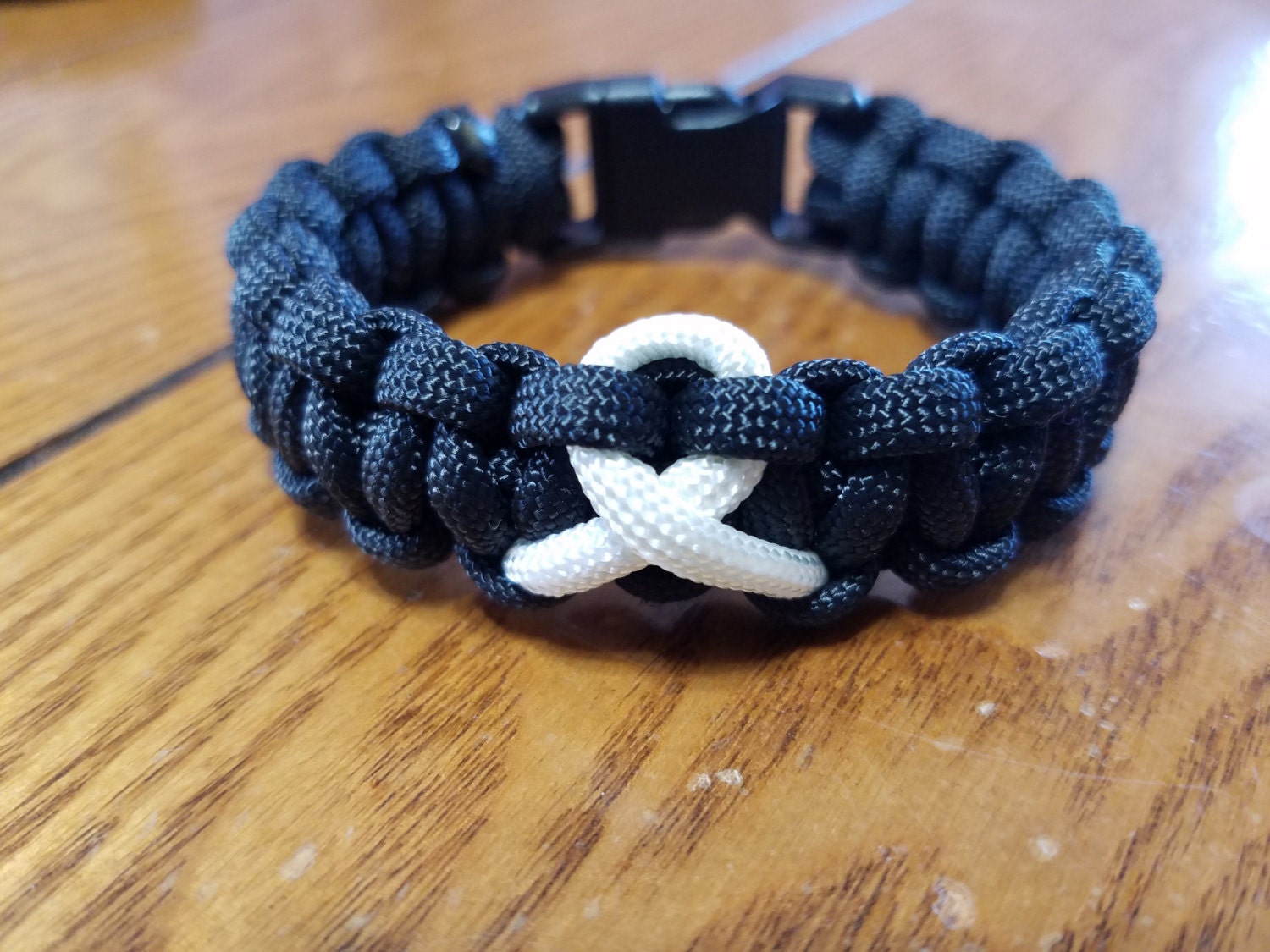 Lung Cancer Awareness Paracord Survival Bracelet