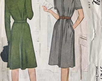 Vintage sewing pattern, McCall, 5727, size 14 (bust 32)