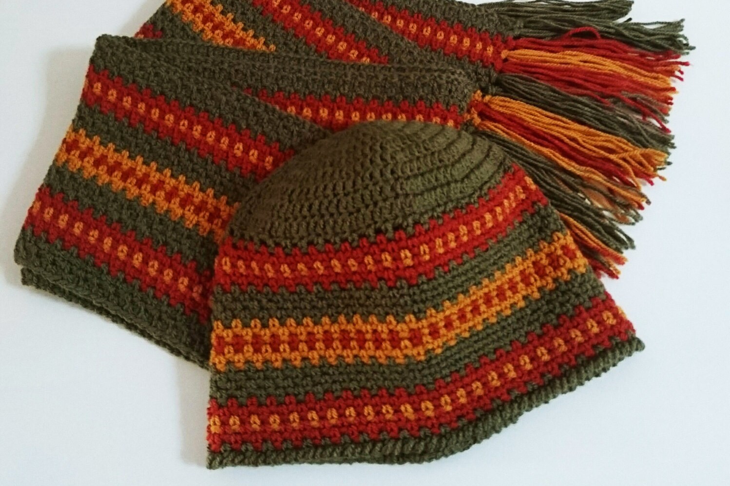 Mens hat and scarf set crochet winterwear premium acrylics