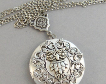 Sweetest Owl,Owl,Owl Necklace,Owl Jewlery,Owl Locket,Owl in handmade,Silver Locket,Silver Necklace,Owl,Silver,Woodland,valleygirldesigns.