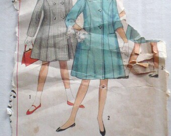 1960's Girl's Princess Seam Coat Sewing Pattern - Simplicity 7406 - Size 10, Breast 28