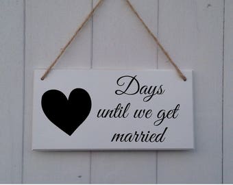 Wedding Sign Countdown Calendar With Chalk Board, Engagement Gifts For Best Friend